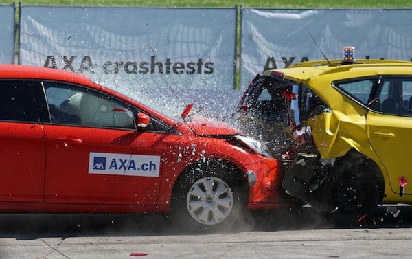 Accident de véhicule : Guide ultime sur les indemnisations, responsabilités et couvertures d'assurance